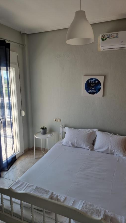 Seaside Luxury Suites By Sarigianni Paralía 外观 照片